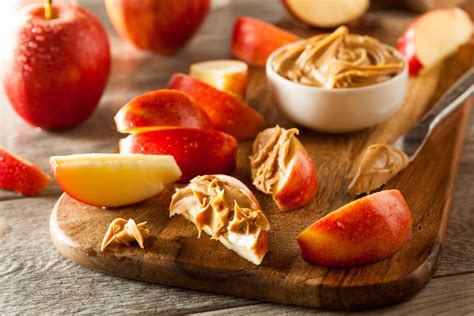 is apples and peanut butter healthy